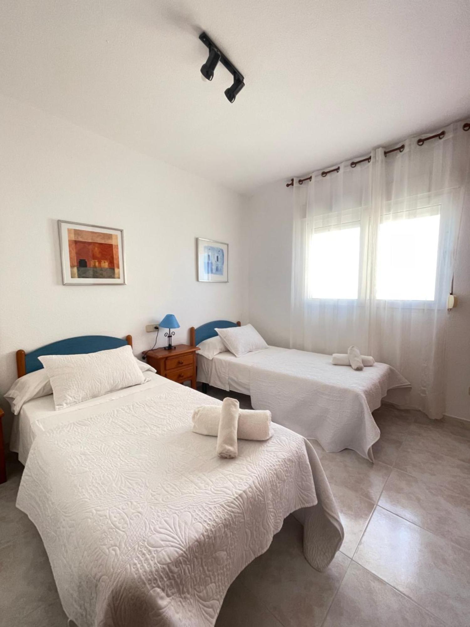 Apartamentos Copacabana Playa La Manga del Mar Menor Exterior foto