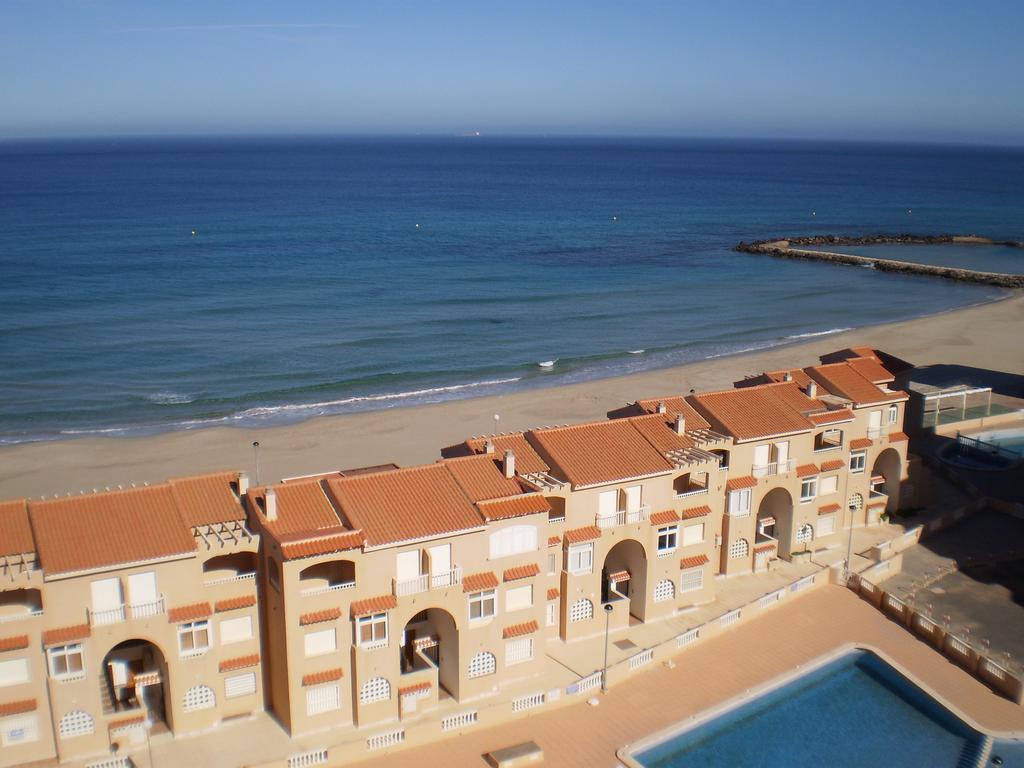 Apartamentos Copacabana Playa La Manga del Mar Menor Exterior foto